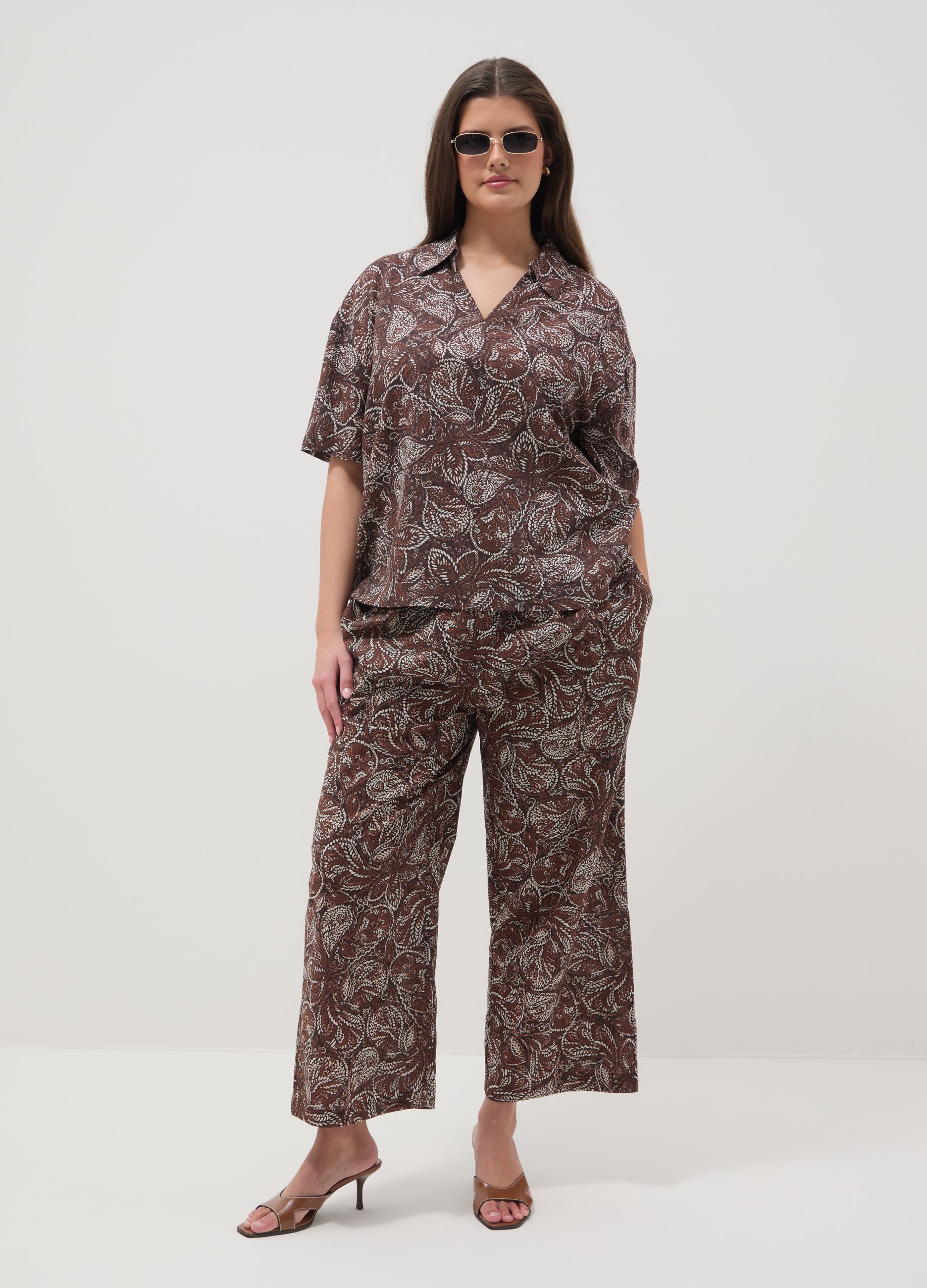 Brown pure viscose shirt with paisley print
