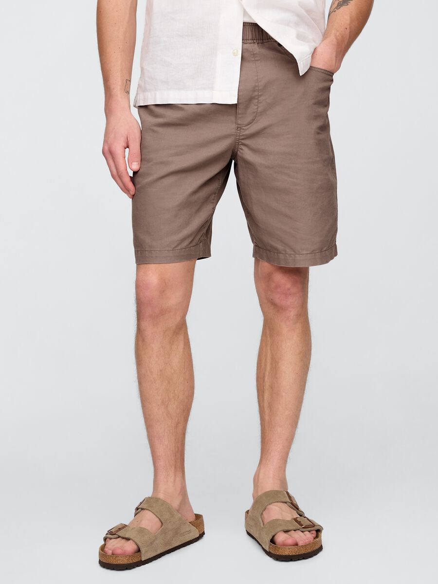 Brown linen and cotton shorts by Gap_1