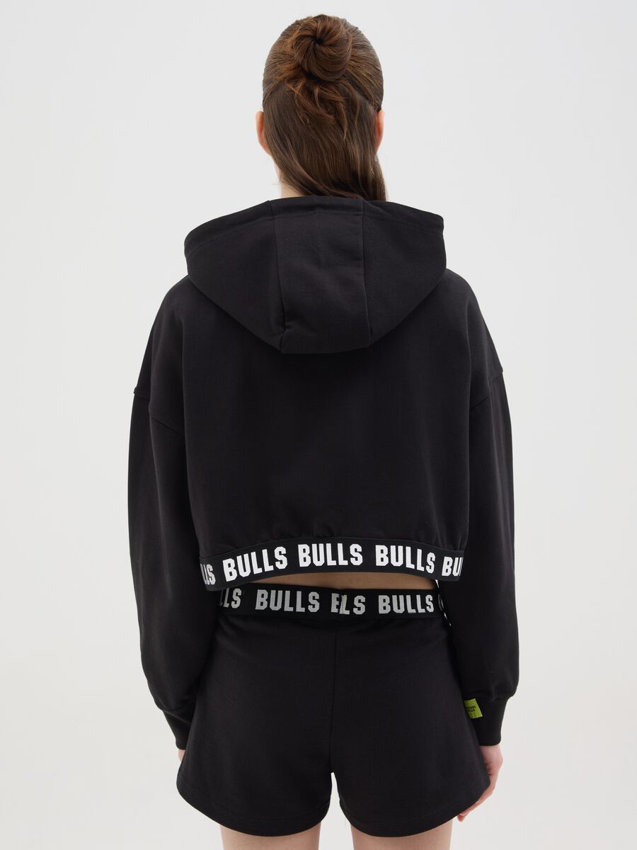 Black NBA Chicago Bulls crop sweatshirt with hood_3