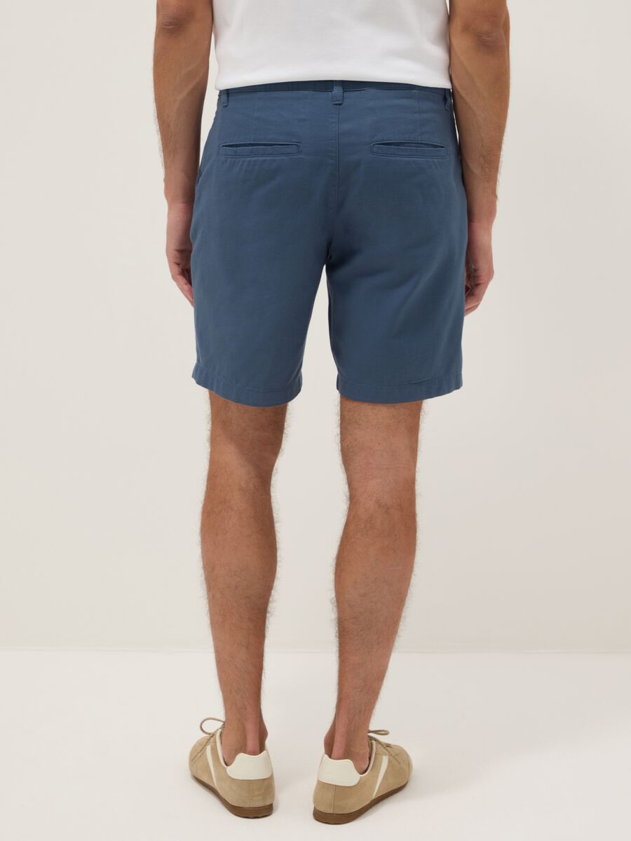 Blue regular-fit pure cotton chino Bermuda shorts_2