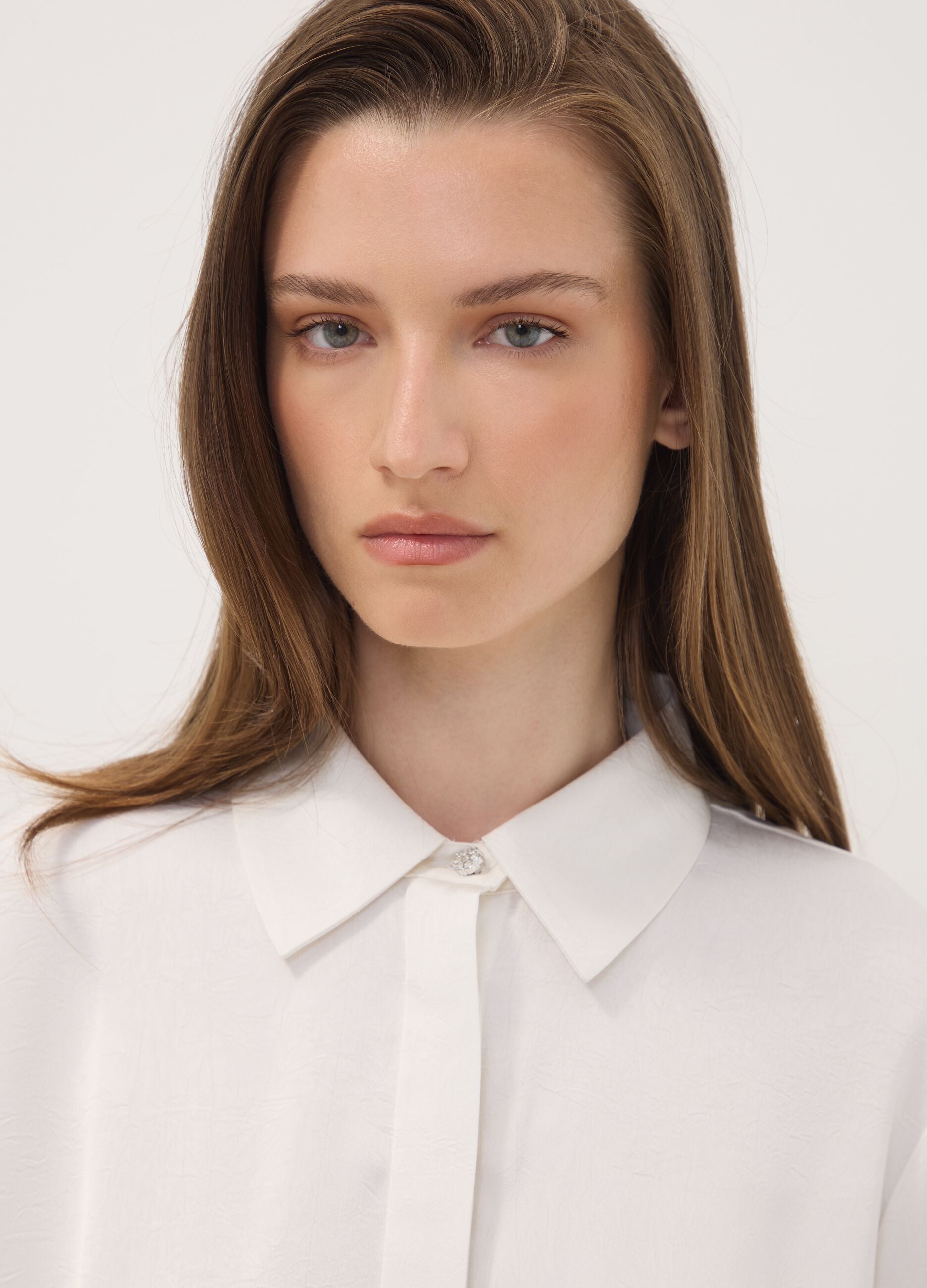 Camicia bianca regular fit con colletto classico