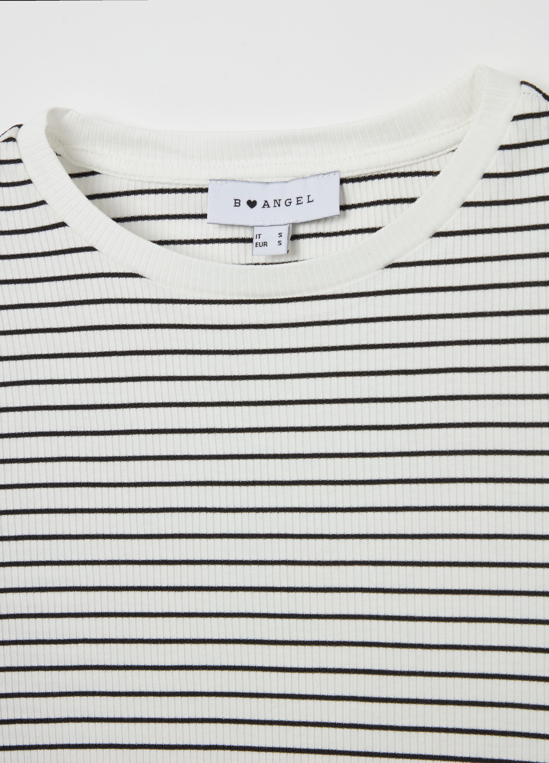 T-shirt a coste piatte con profili ondulati