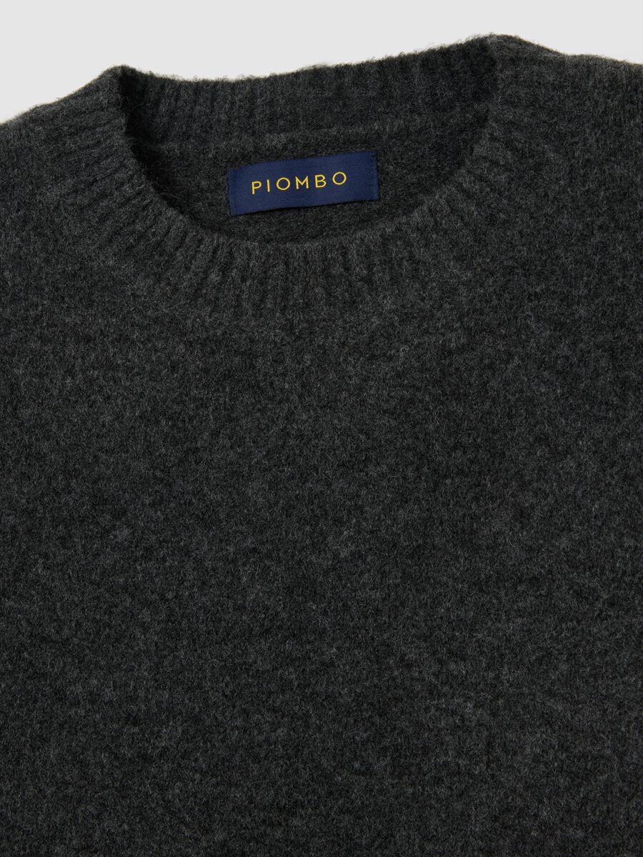 Grey regular fit pullover with round neckline_1