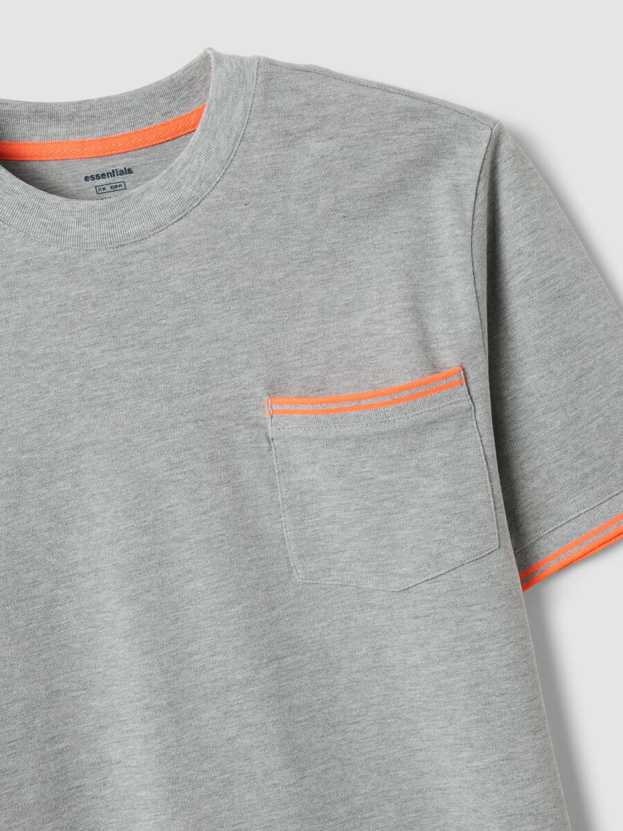 Grey stretch cotton T-shirt with chest pocket_5