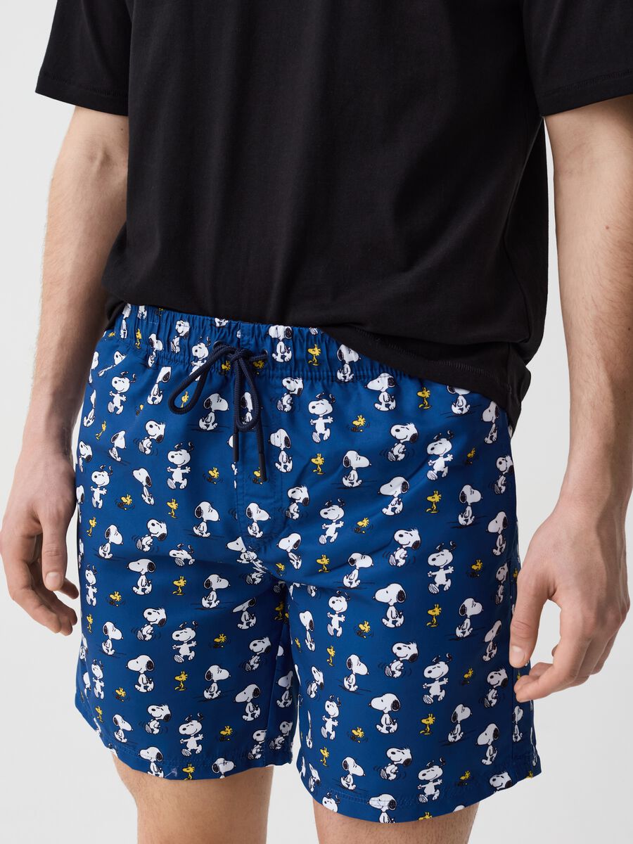 Swimming trunks with Snoopy print_2