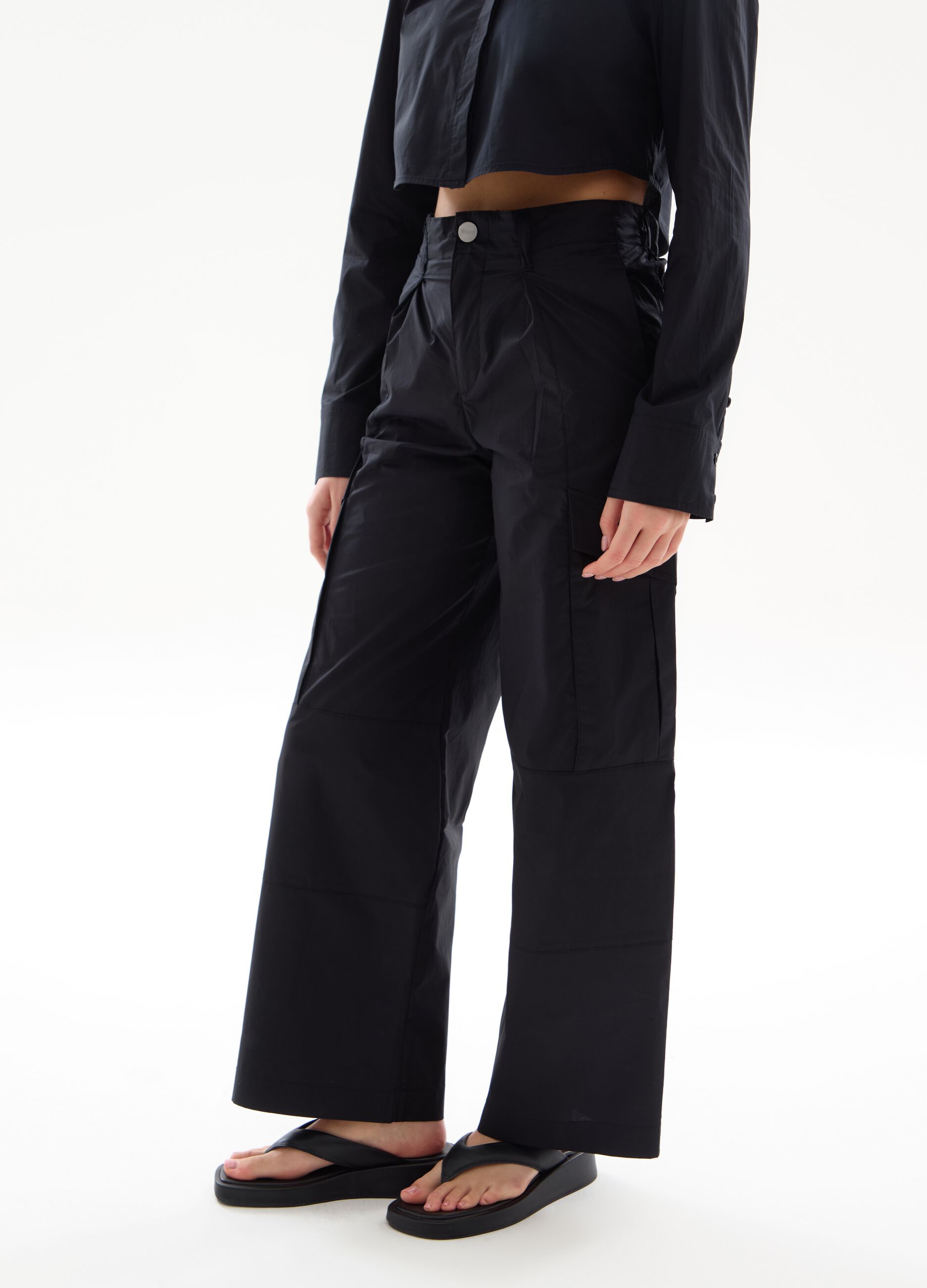 Light Cargo Wide Leg Pants Black