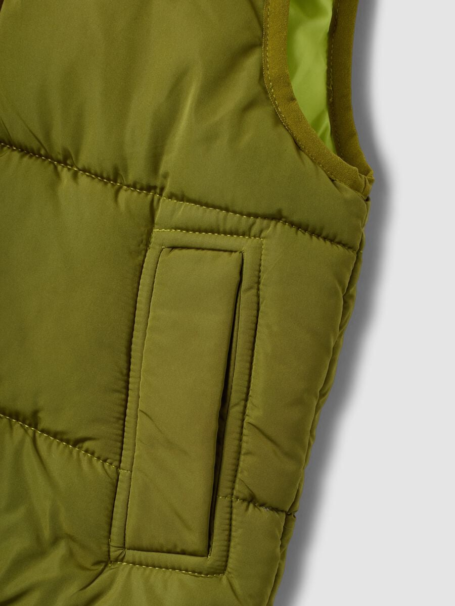 Green padded gilet with zip and high collar, regular fit for boys_2
