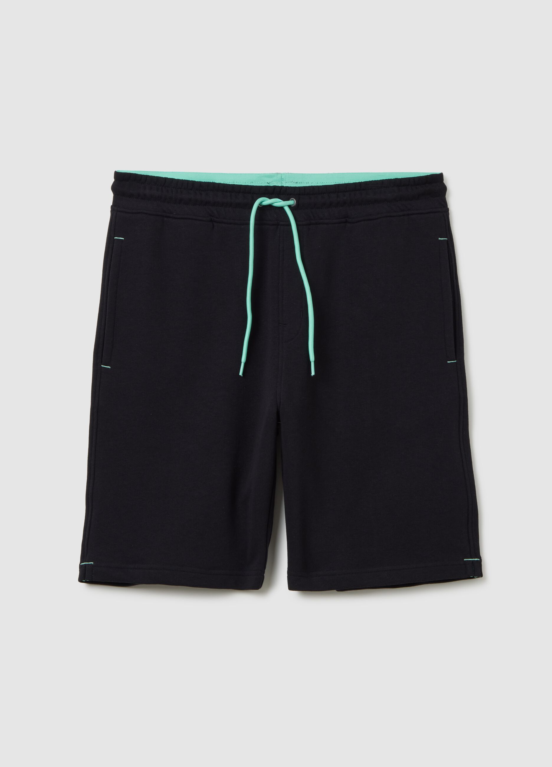 Men's Black Cotton Blend Regular Fit Shorts