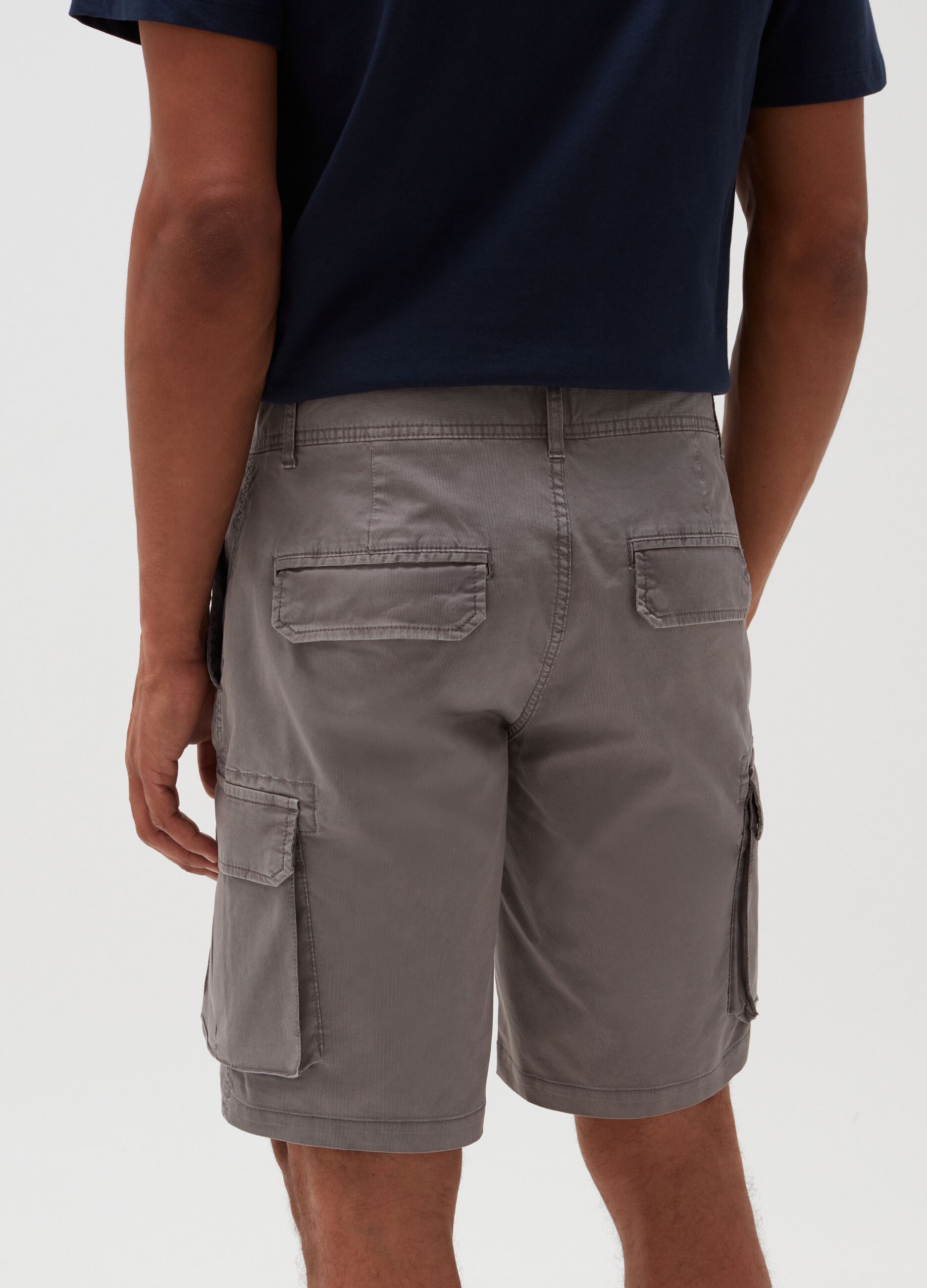 Stretch cotton cargo Bermuda shorts