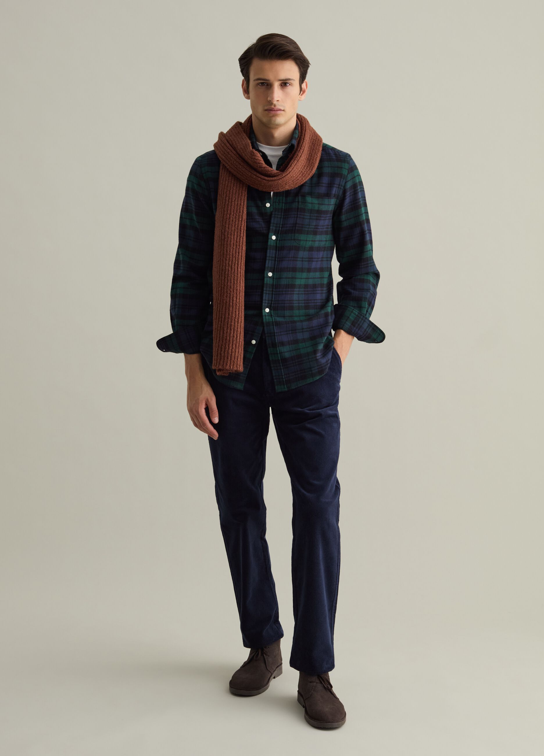 Flannel shirt with check pattern and button-down collar