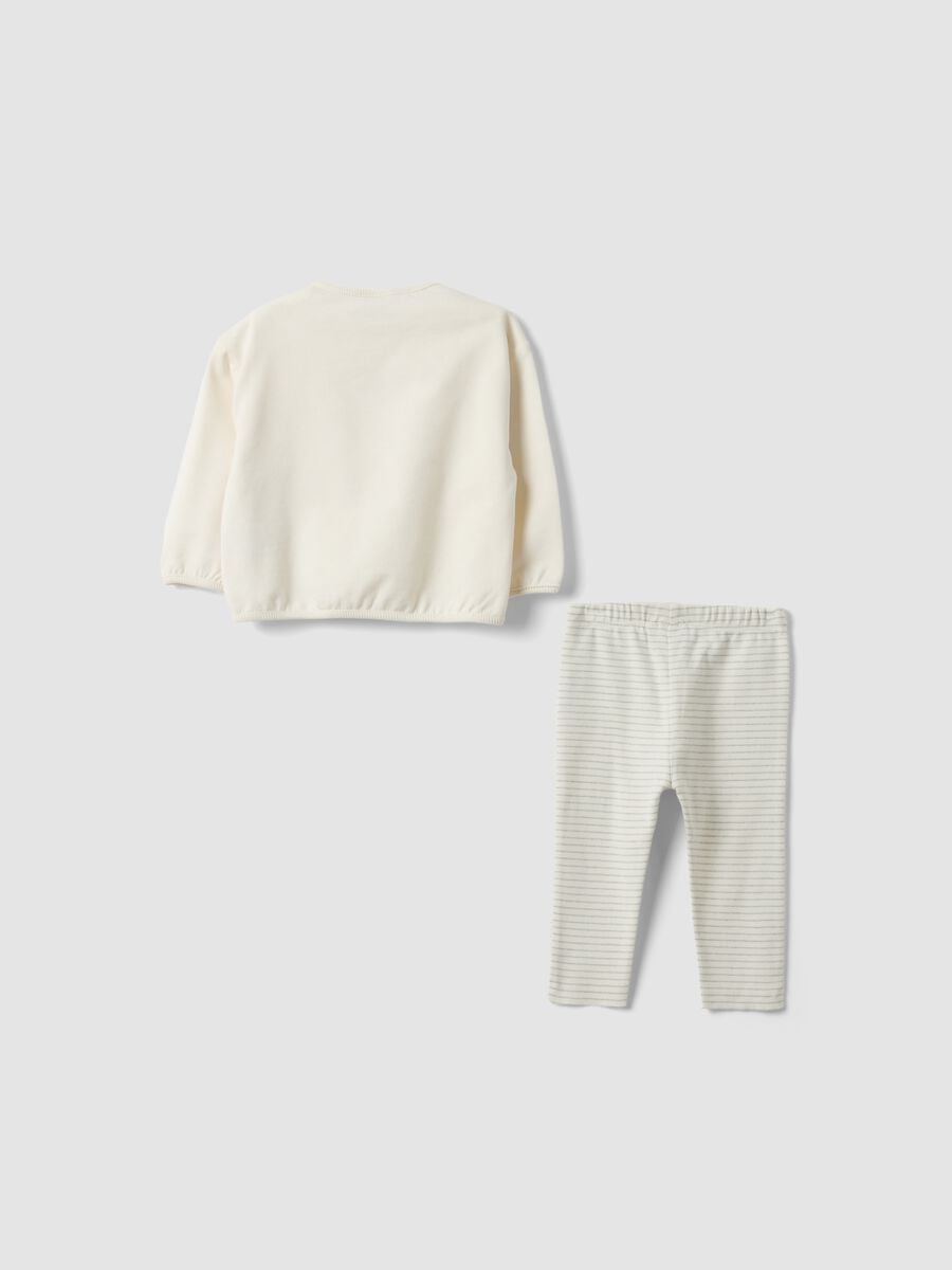 Completo bianco in puro cotone organico con maglia e pantaloni per neonati_1