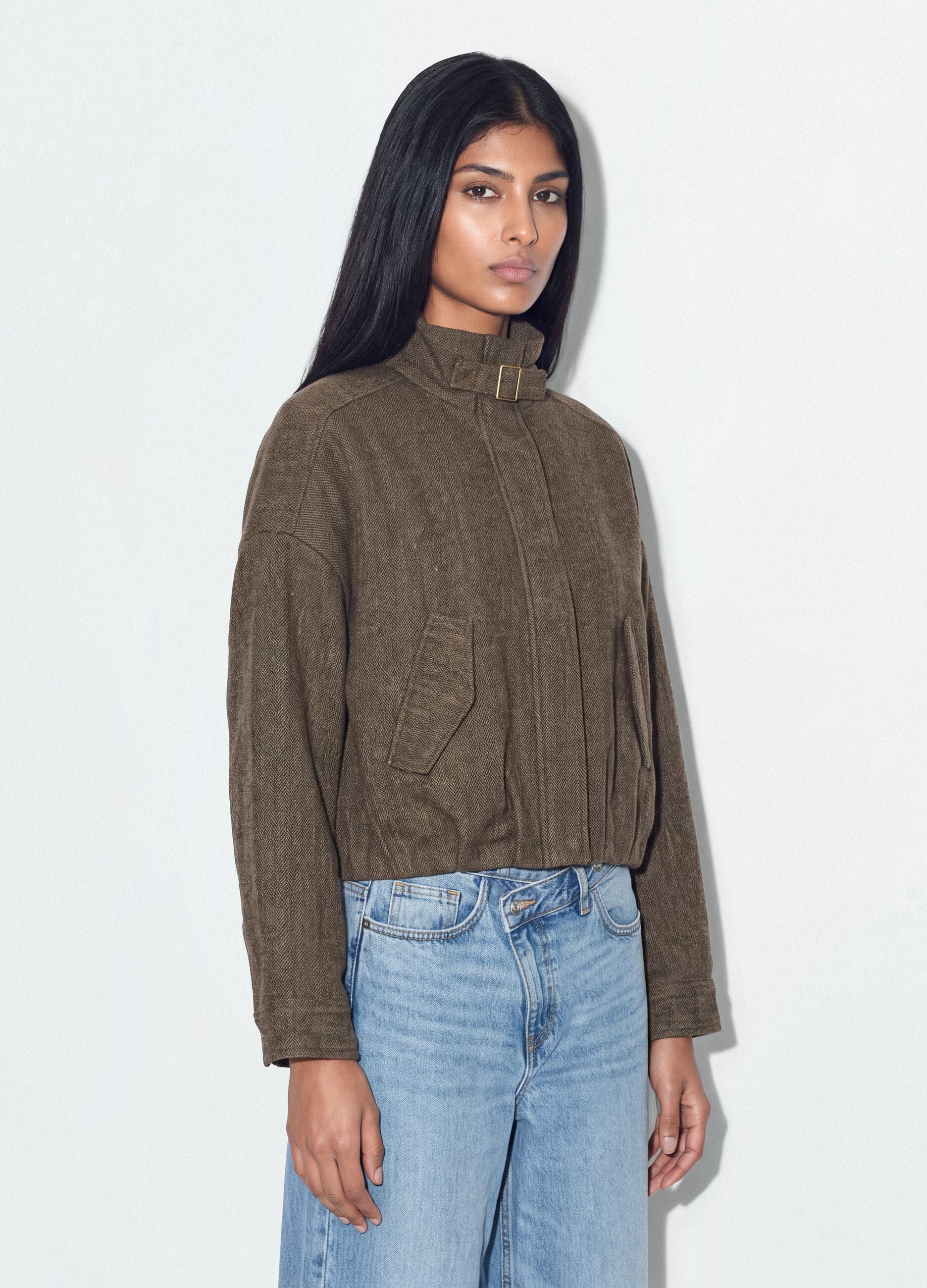 Giacca marrone regular con zip e fantasia spigata