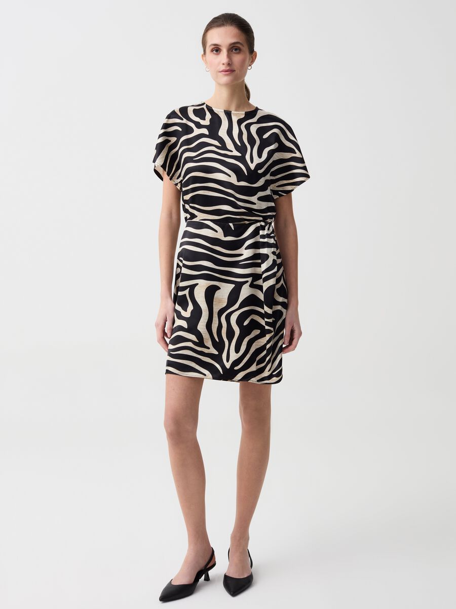 Short satin dress with zebra print_0