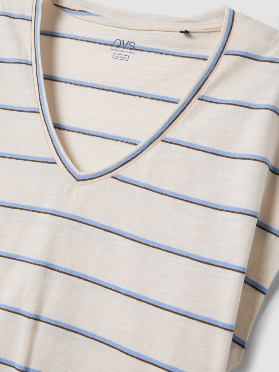 T-shirt beige in puro cotone a righe_5