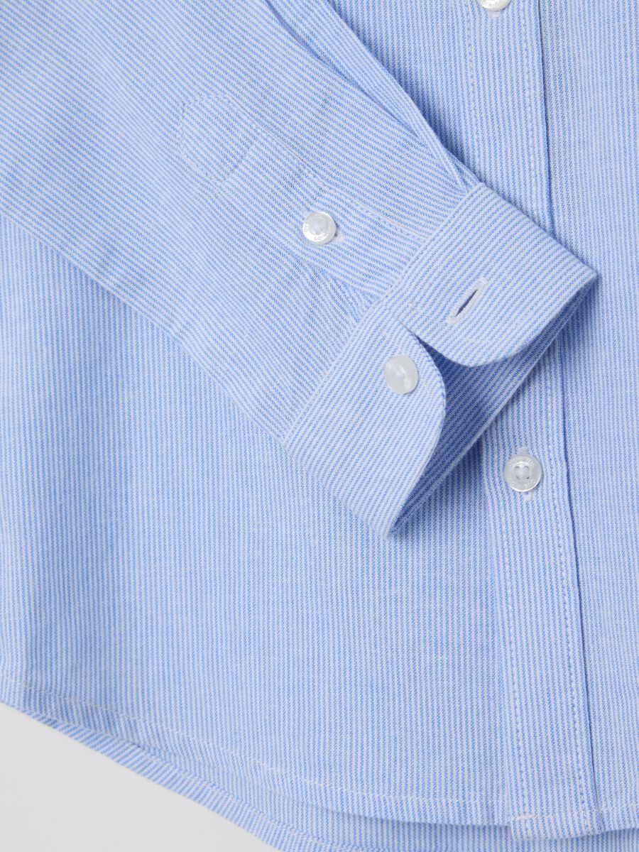 White and light blue shirt in striped linen and cotton_3