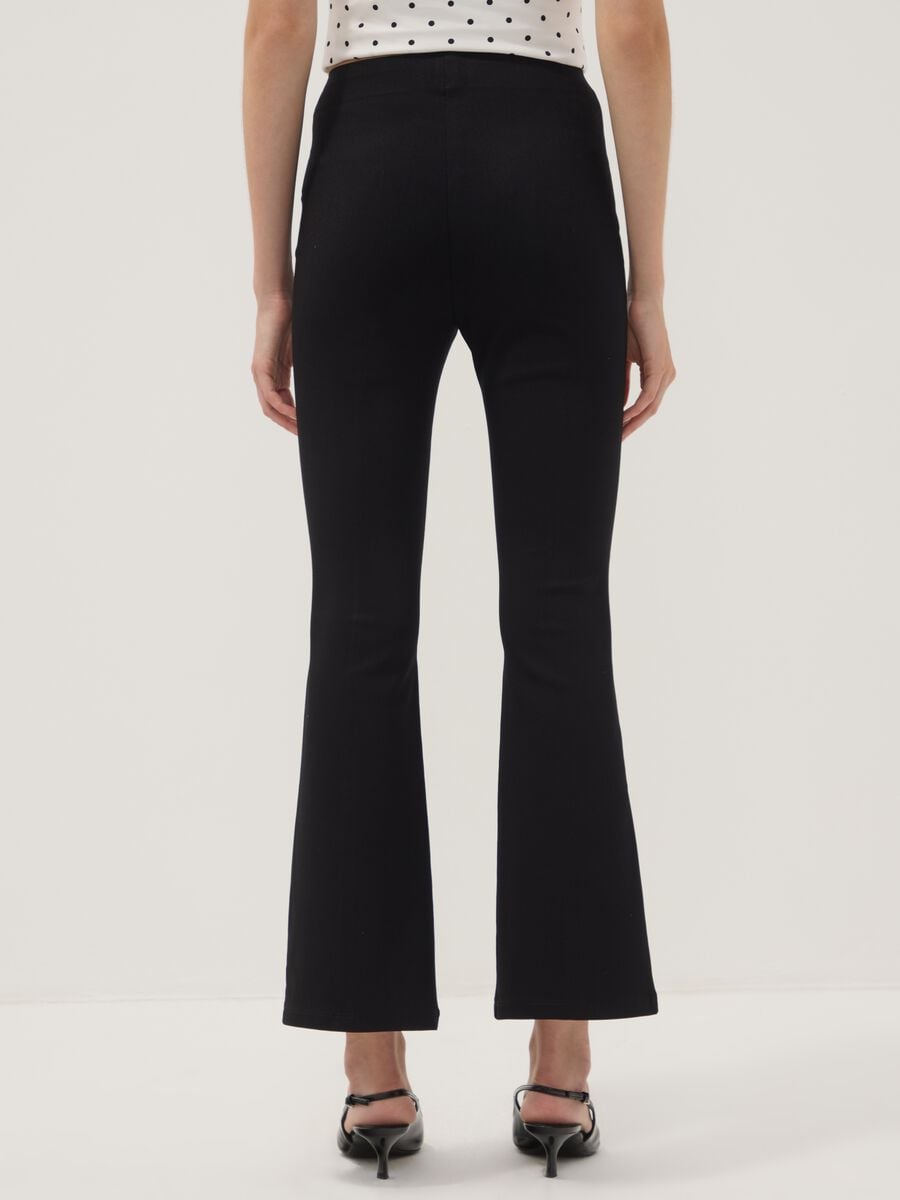 Leggings flare neri in viscosa elasticizzato_3