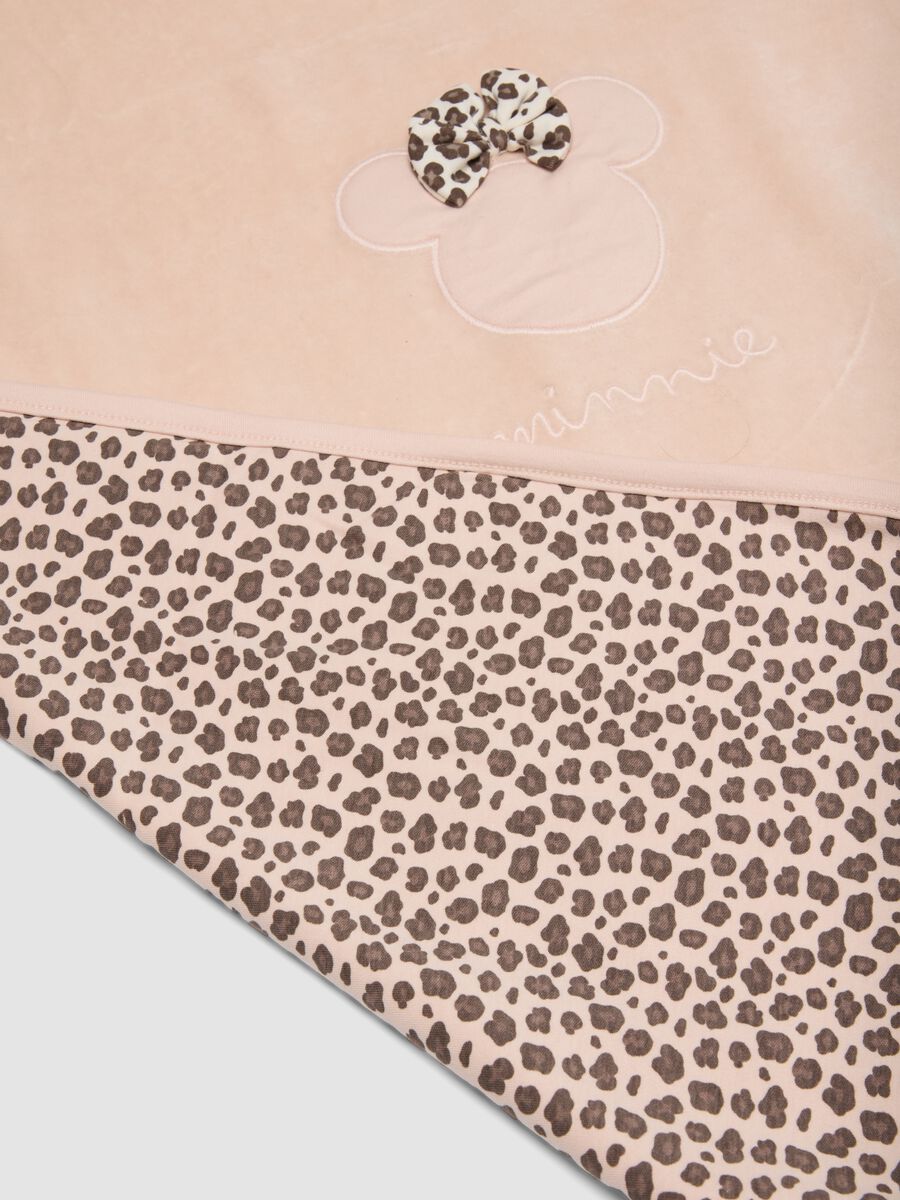 Copertina rosa con stampa animalier e dettaglio Minnie_2