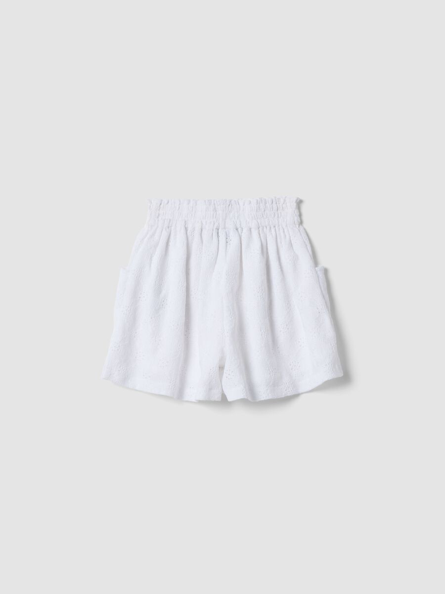 Girls&rsquo; white stretch shorts with elasticated waist, regular fit_1