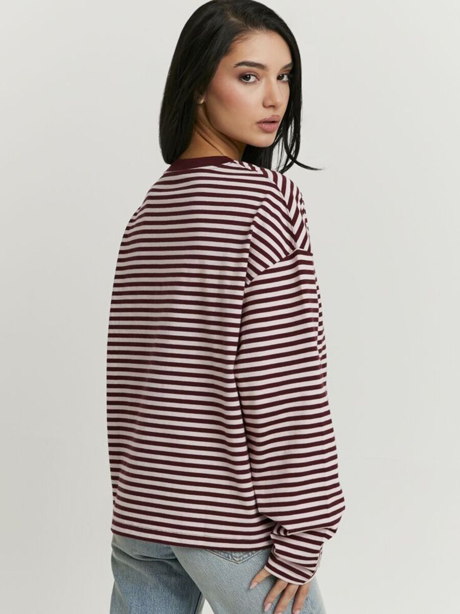 T-shirt a maniche lunghe con righe bordeax in puro cotone regular fit_1