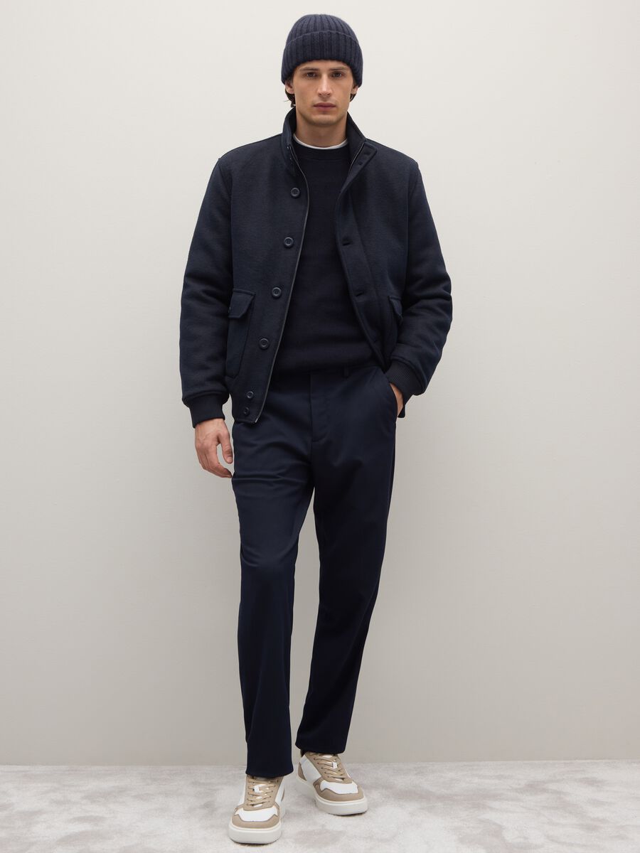 Giacca imbottita blu regular fit con zip e bottoni_2