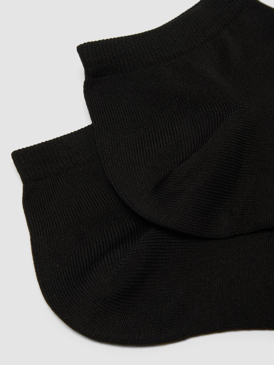 Black ankle sports socks in stretch fabric_2