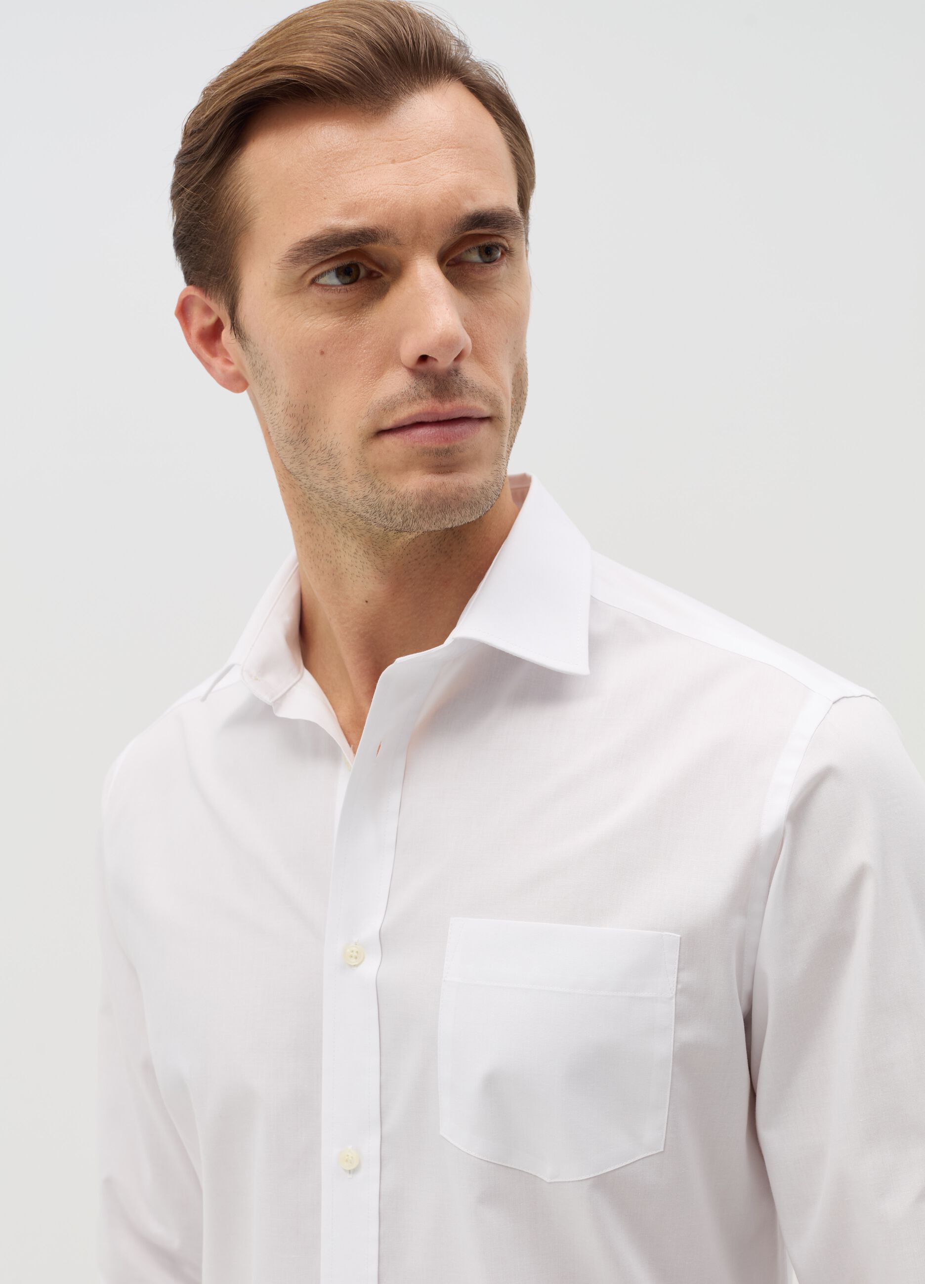 Regular-fit easy-iron shirt with pocket