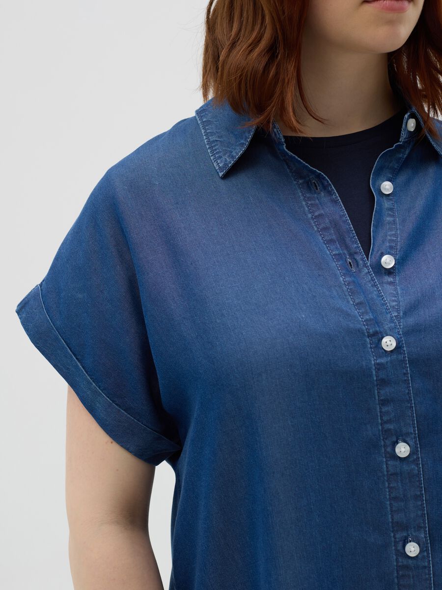 Curvy blue shirt with denim effect_2