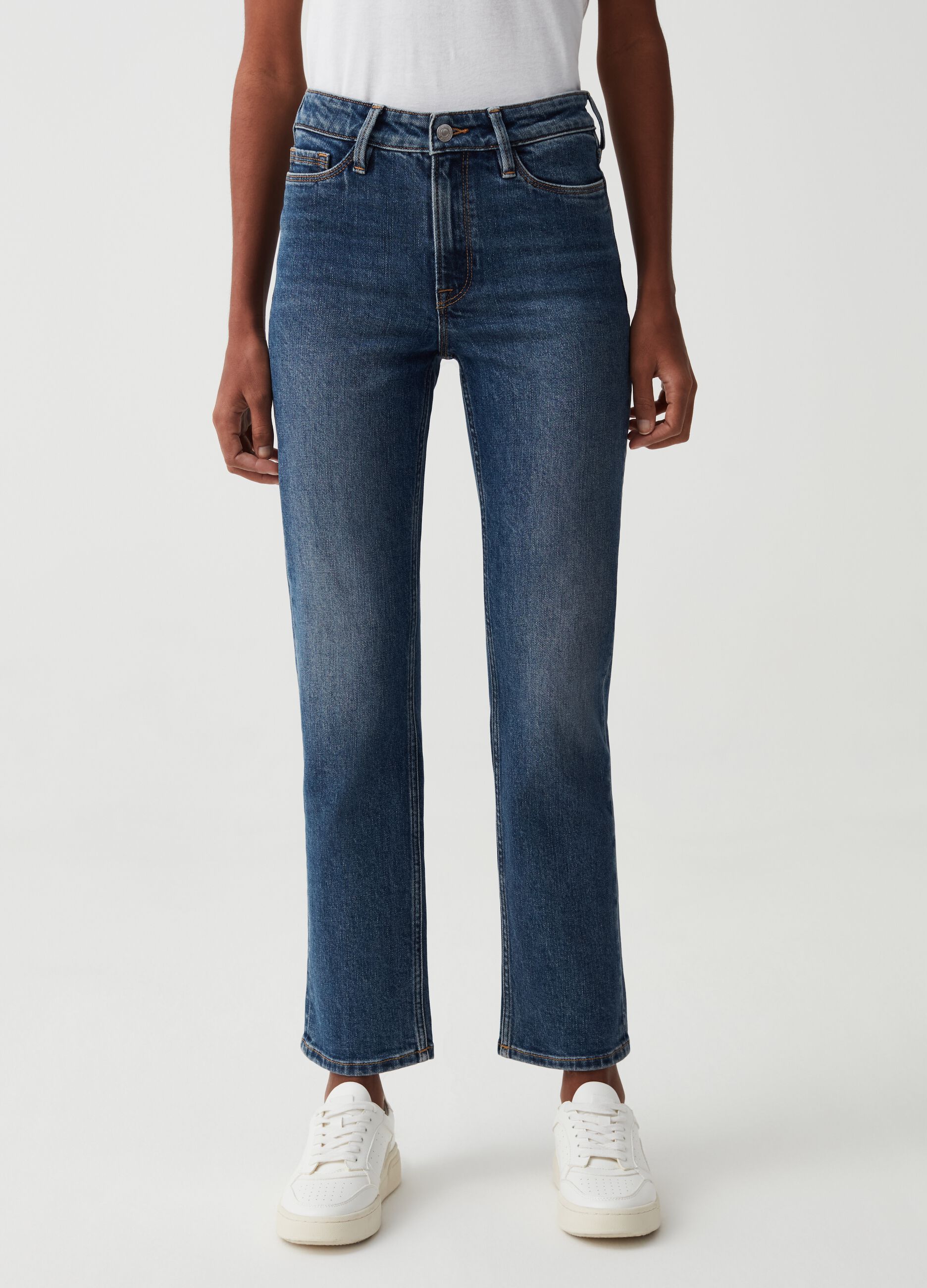 Slim-fit stretch jeans