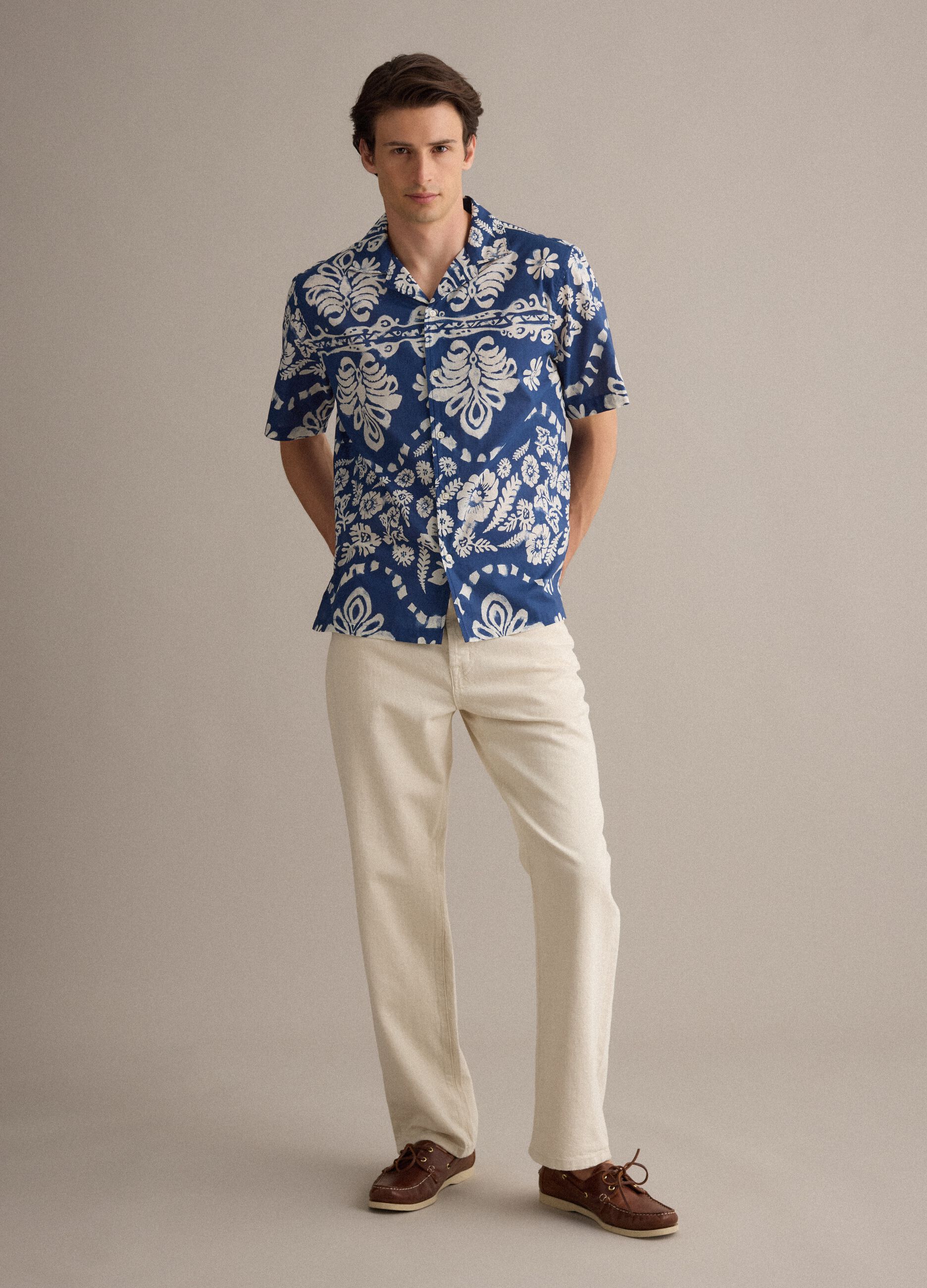 Blue organic cotton shirt with all-over print