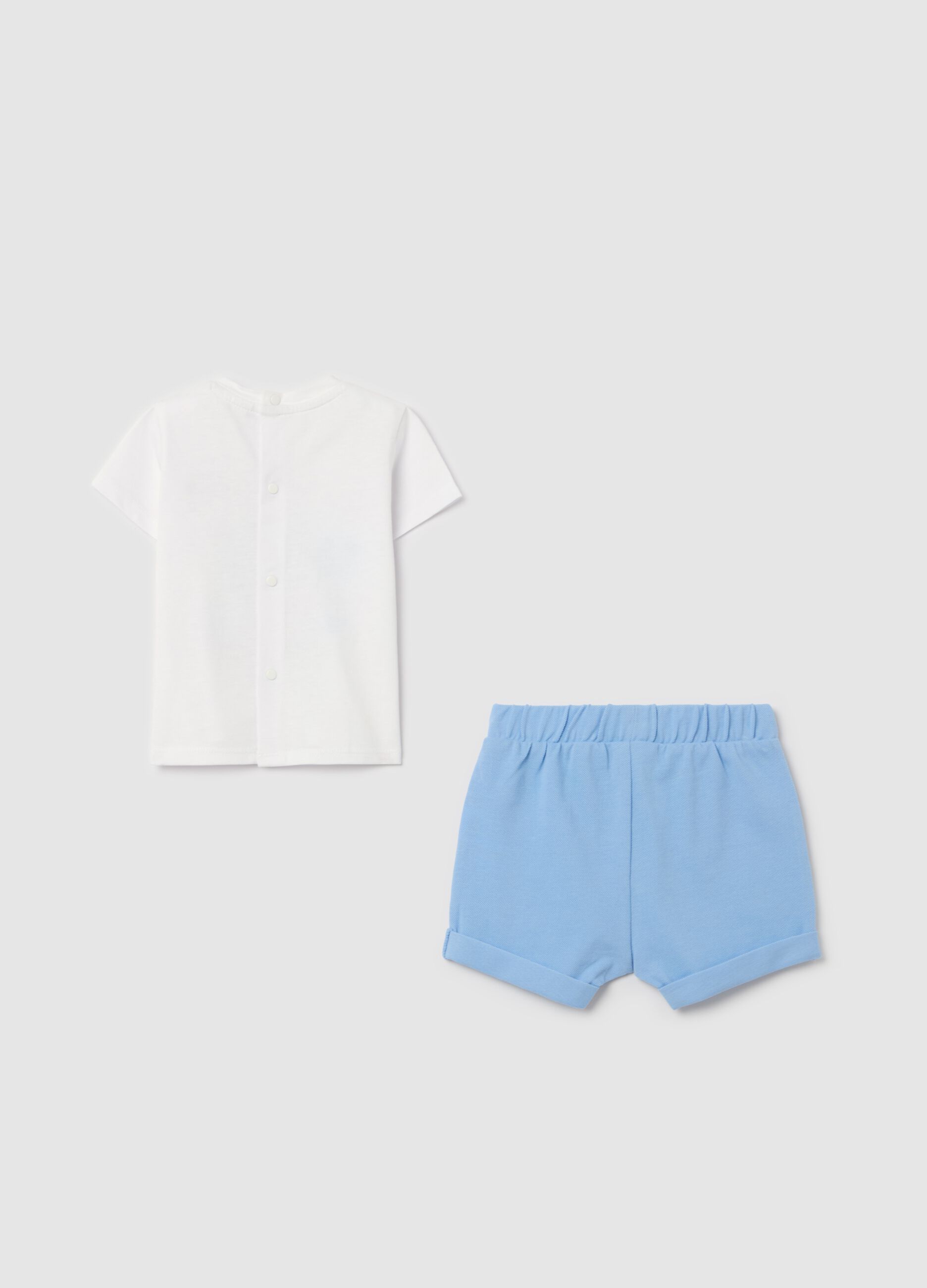 Cotton set with T-shirt with "Happy Family" embroidery and shorts