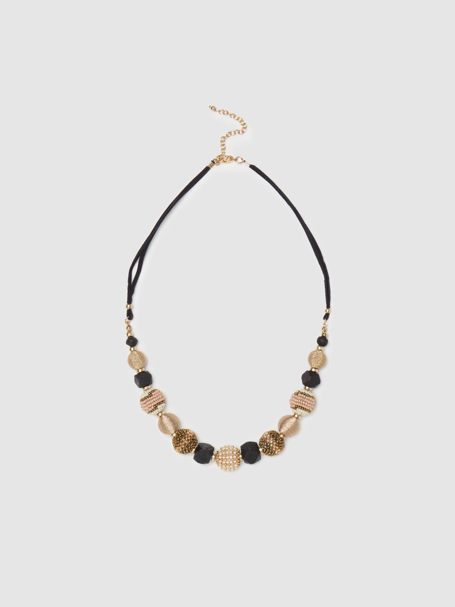 Choker with spherical elements and beads_0