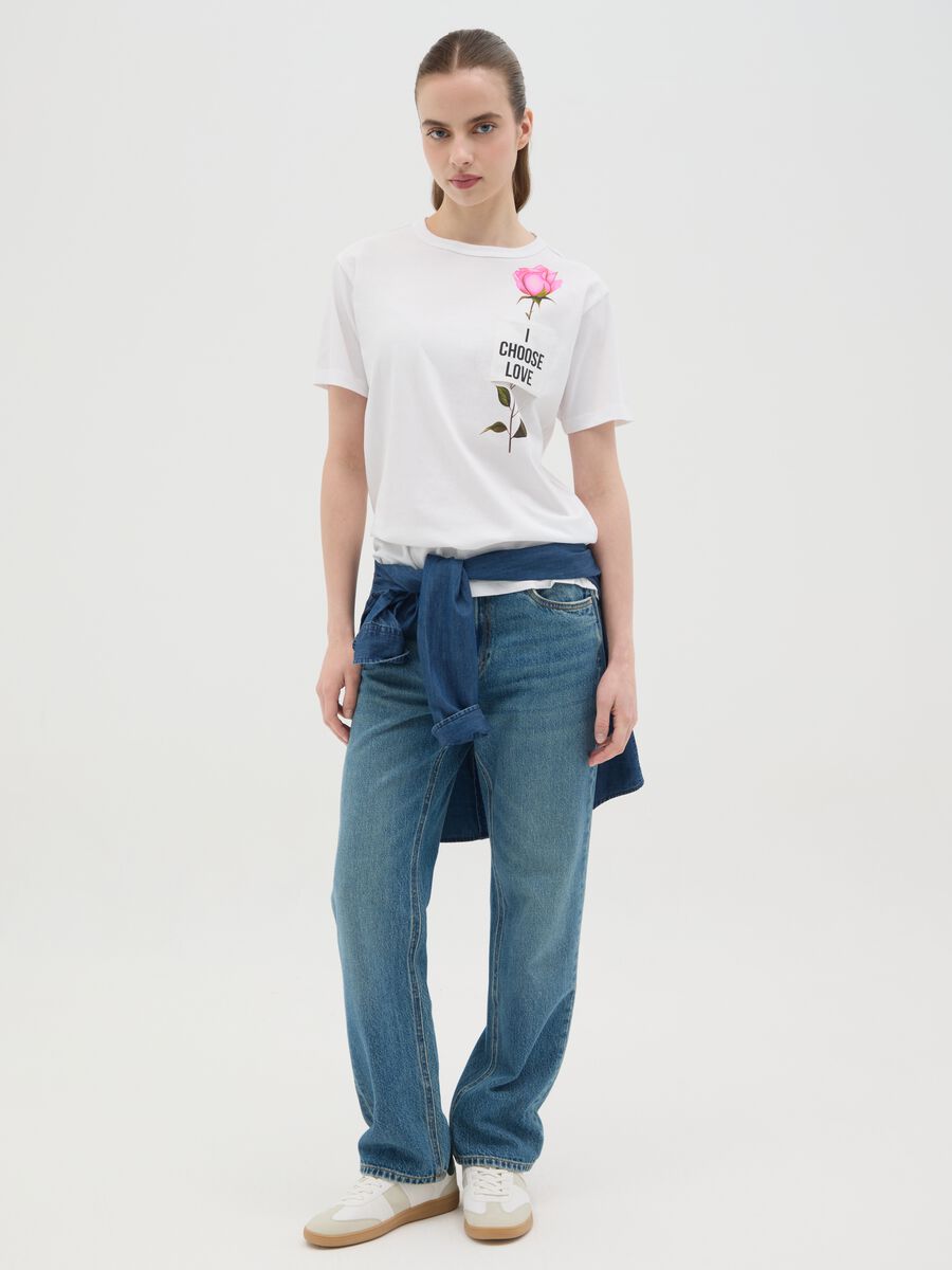 White T-shirt with "I Choose Love" print_1