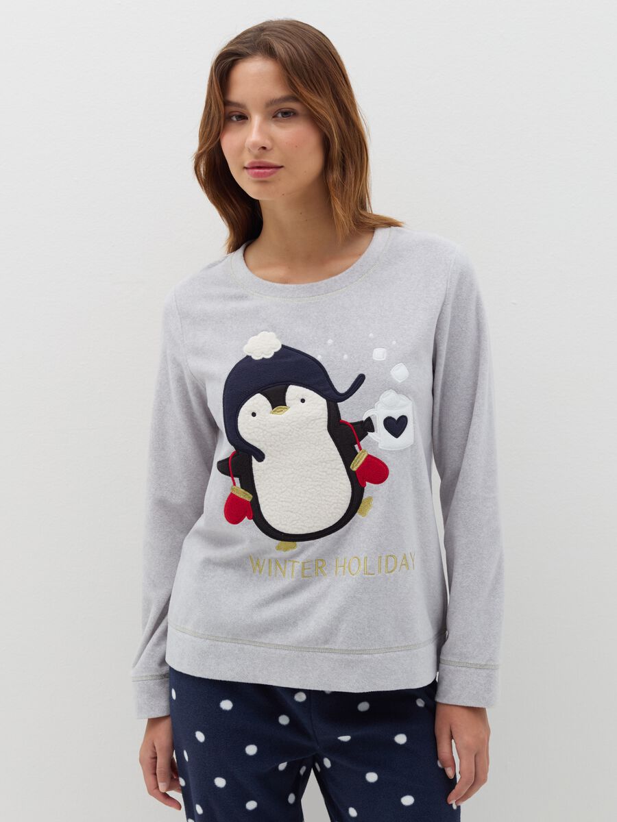 Velour pyjamas with "Winter Holiday" embroidery_1