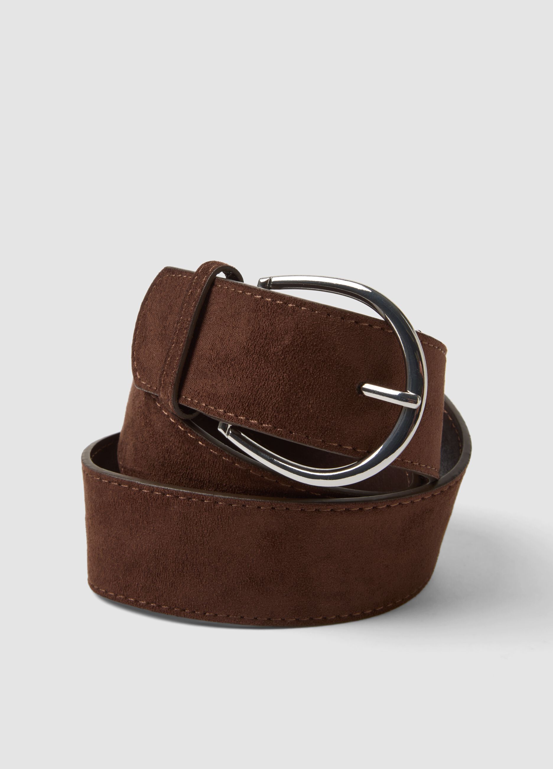 Brown belt with oval metal buckle