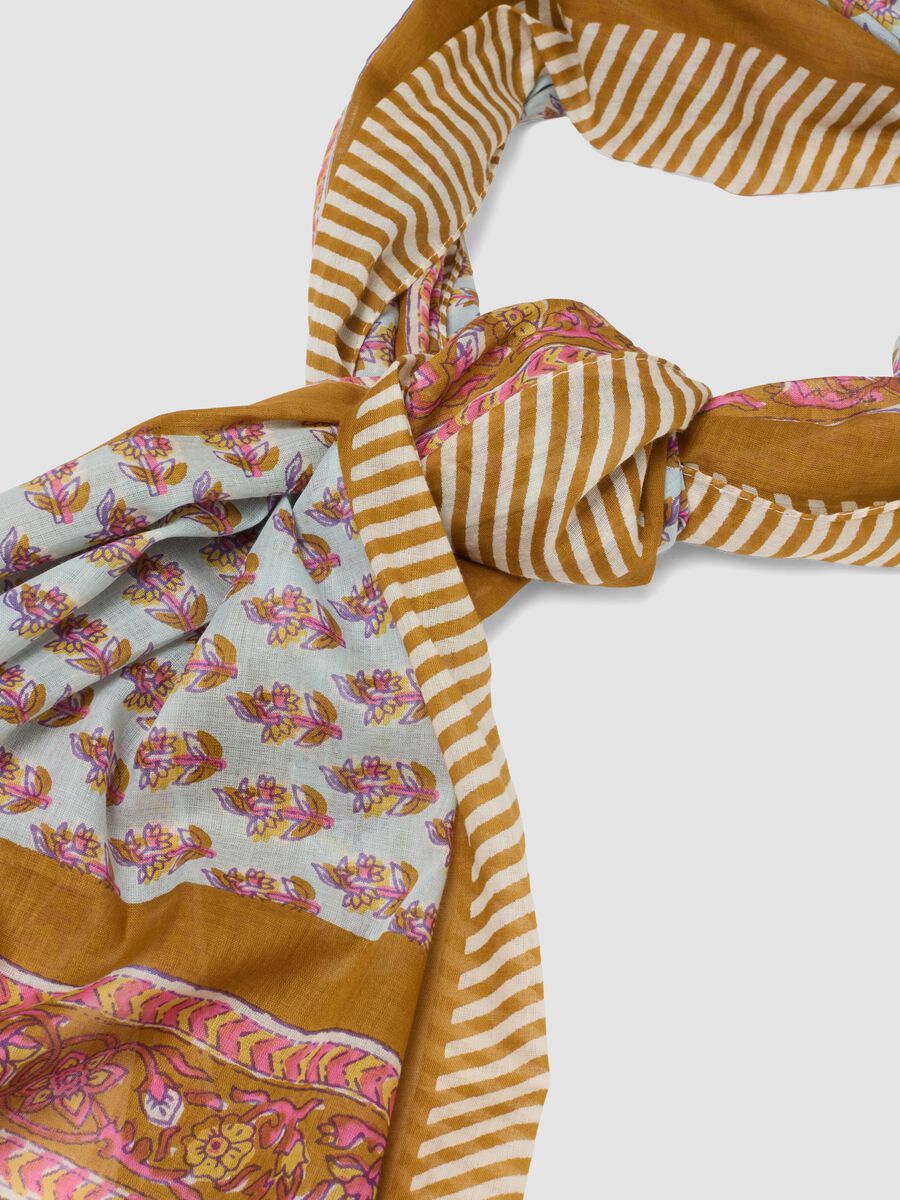 Multicolour pure cotton scarf with floral design_1