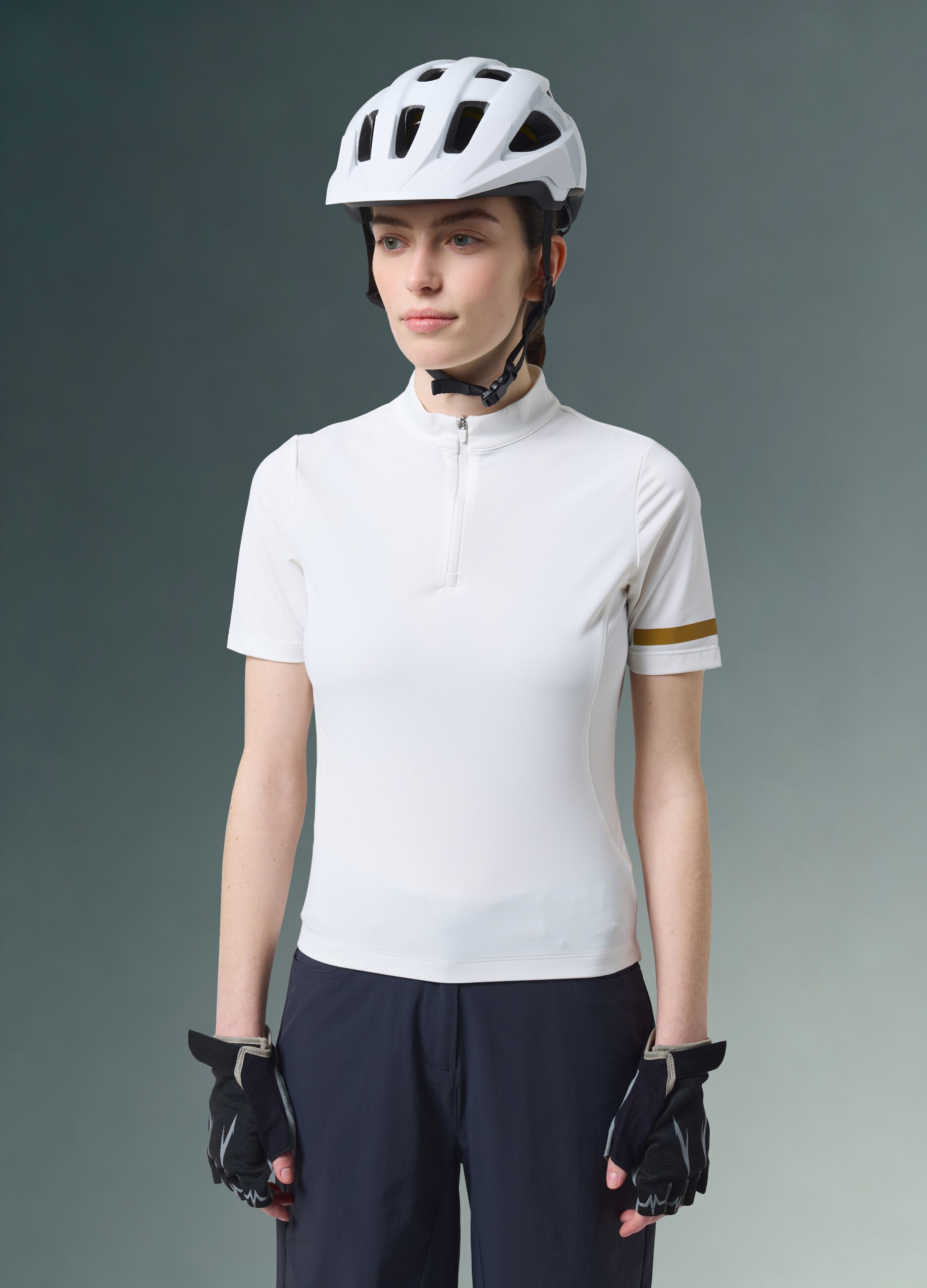 White ALTAVIA BIKE technical stretch T-shirt