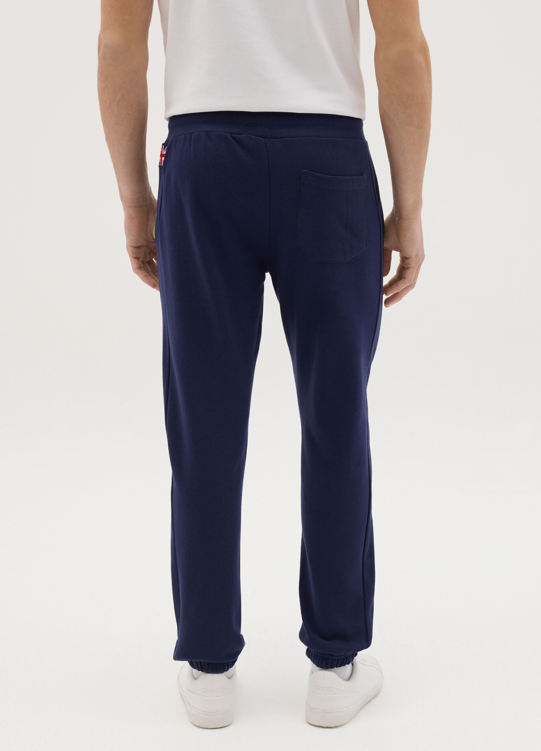 Slim-fit joggers with drawstring and logo embroidery