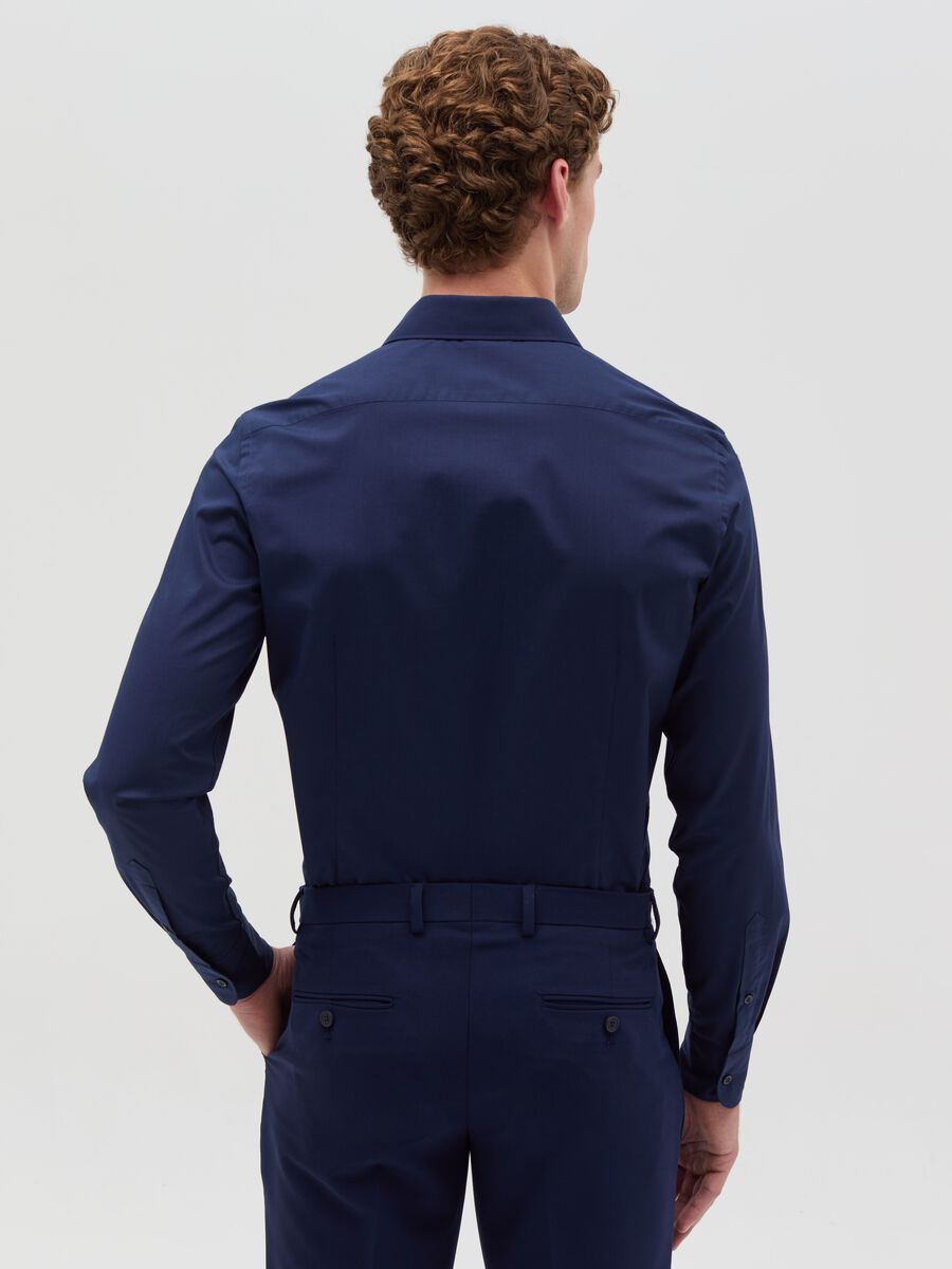 Solid colour slim fit shirt_2