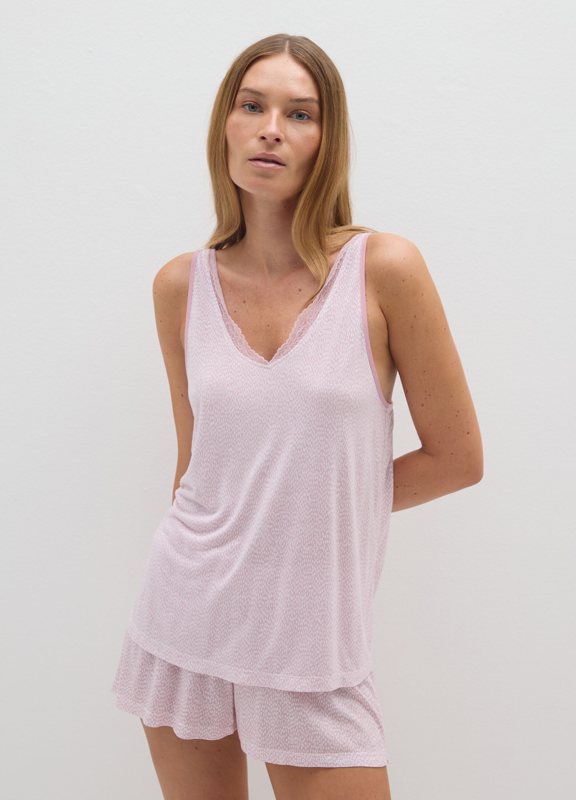 Pink pure viscose tank top with regular fit