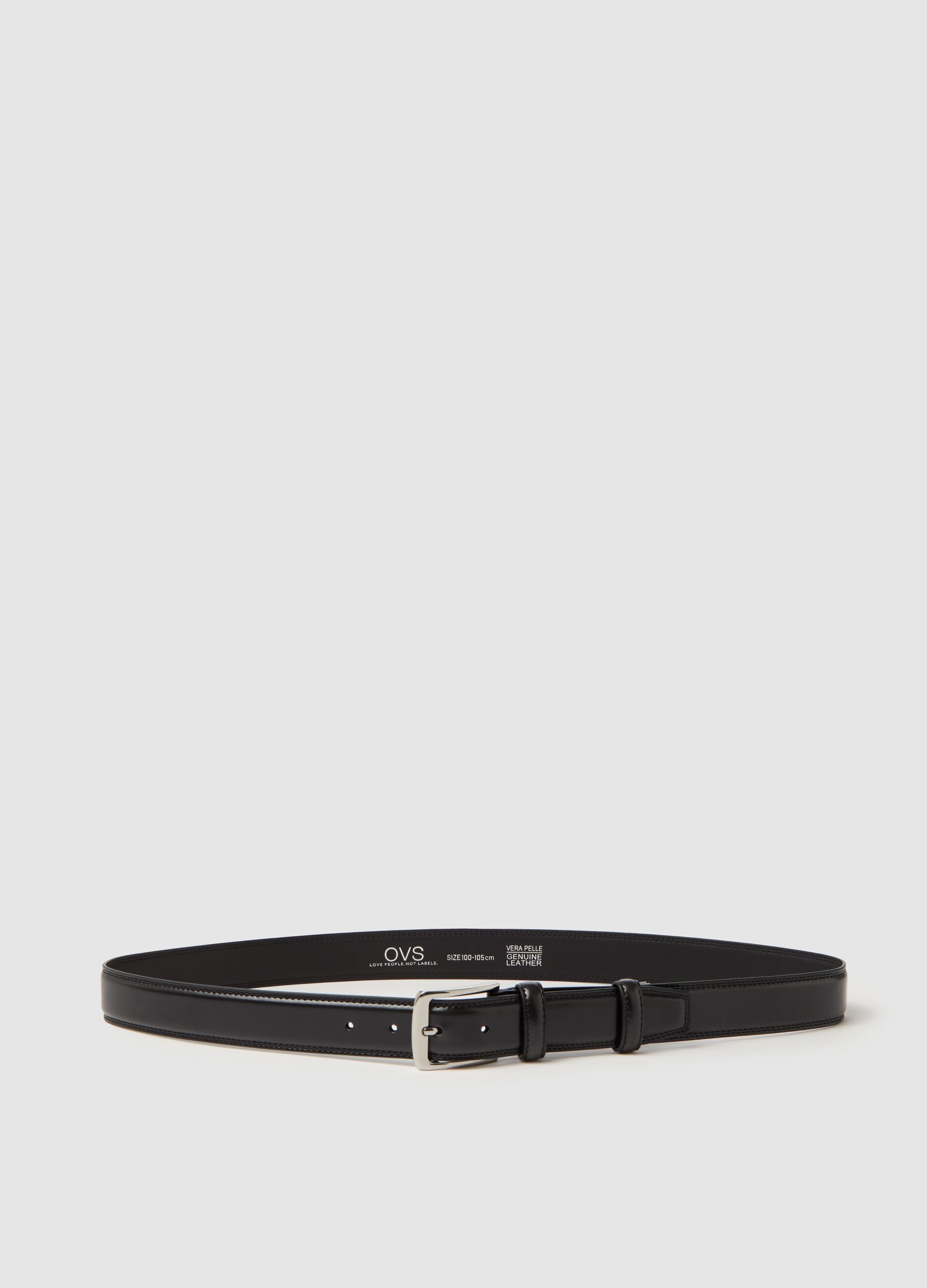 Solid colour leather belt