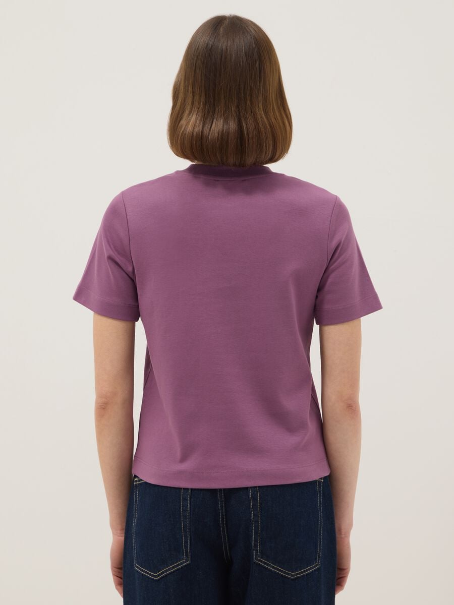 T-shirt The Iconic Tee viola in puro cotone relaxed fit_2