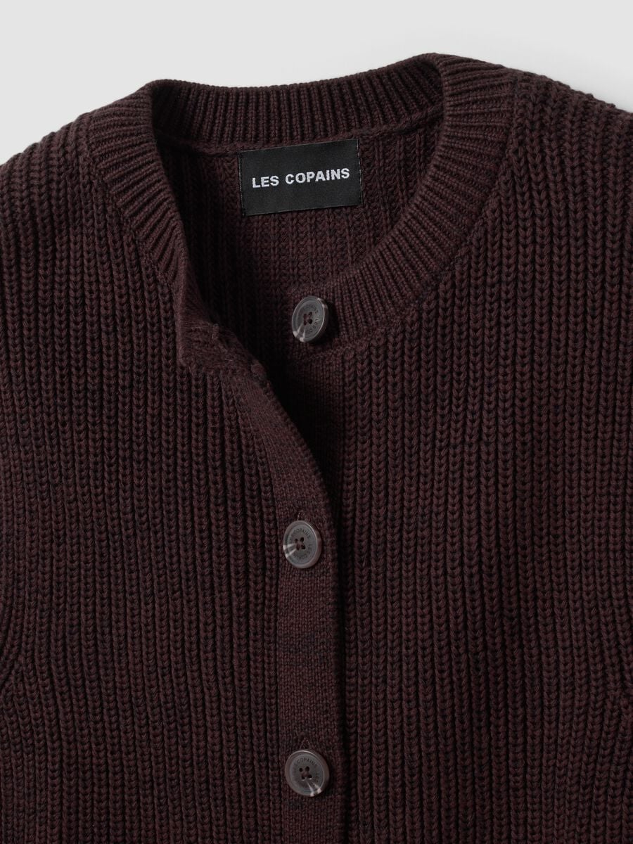 Brown pure cotton knitted vest with crew neck, regular fit_5