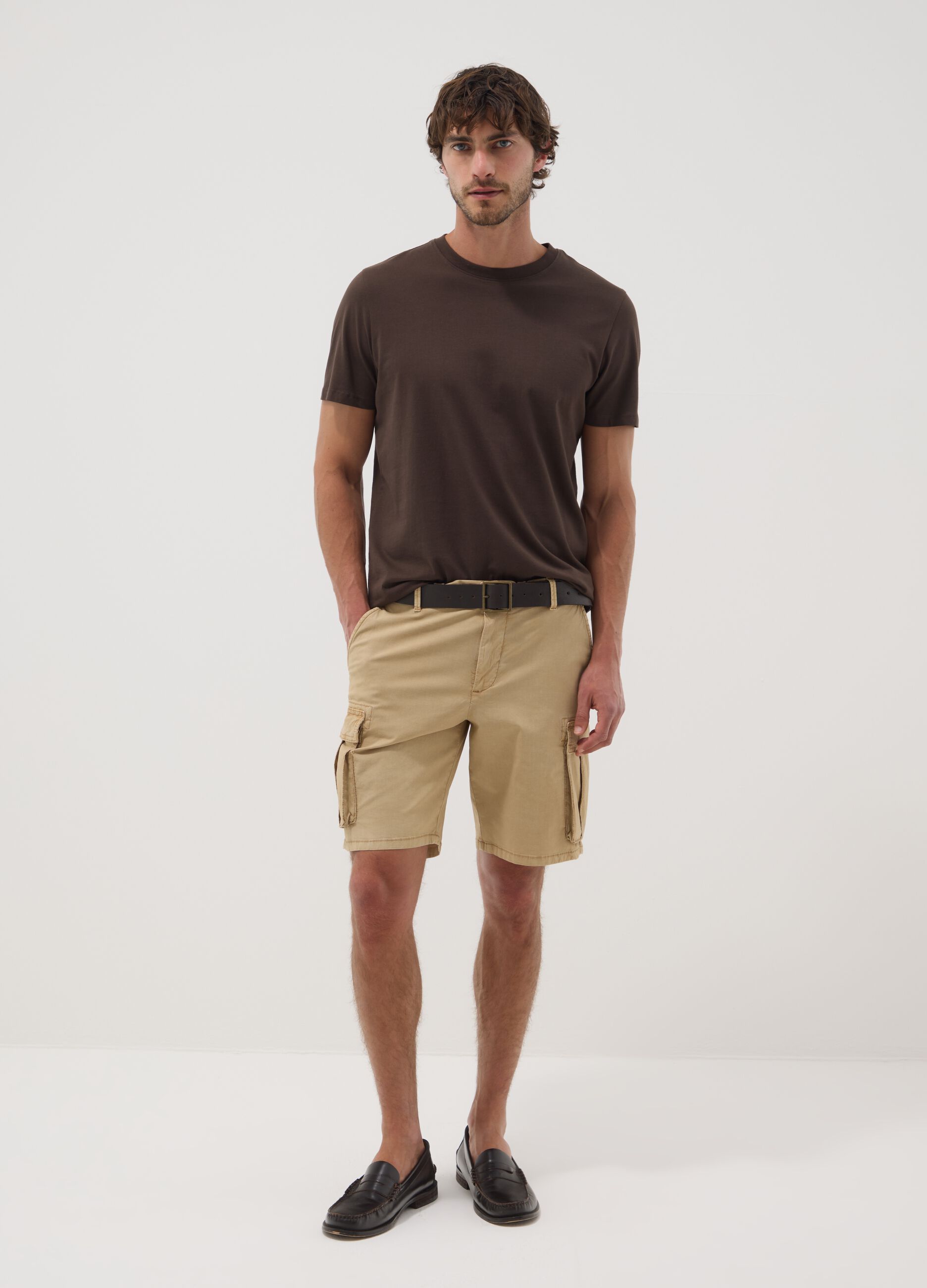 Beige stretch cotton cargo bermuda shorts