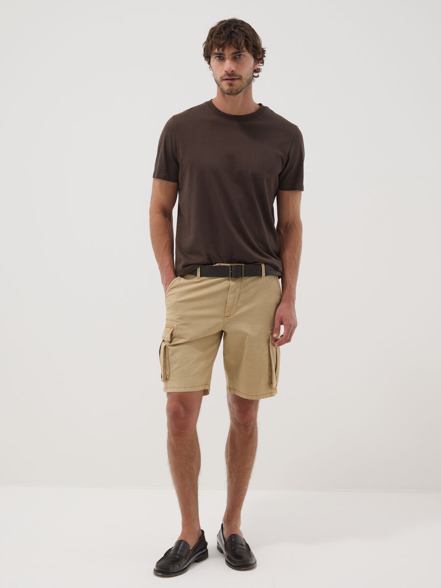 Beige stretch cotton cargo bermuda shorts_0