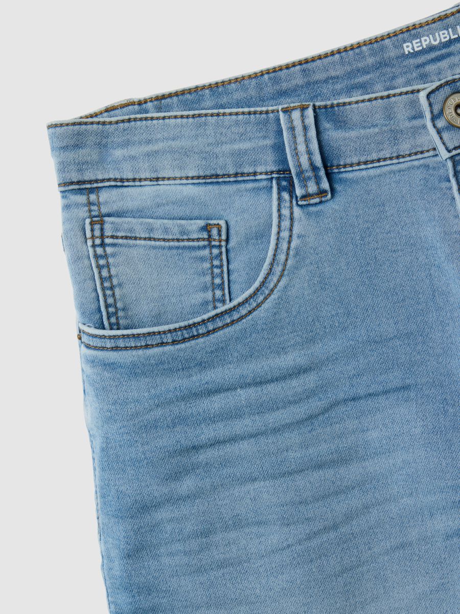 Men's Slim Fit Light Blue Denim Shorts_5