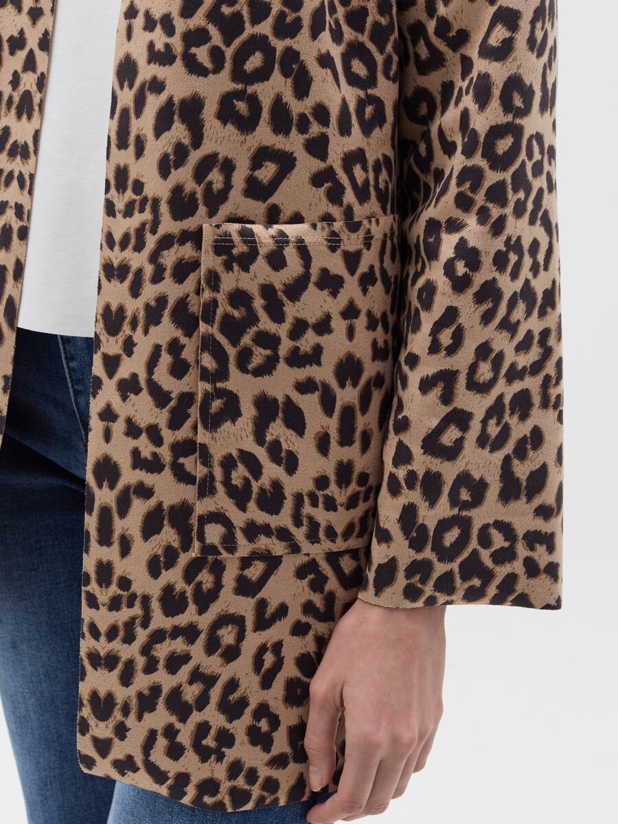 Long open jacket with animal print_2