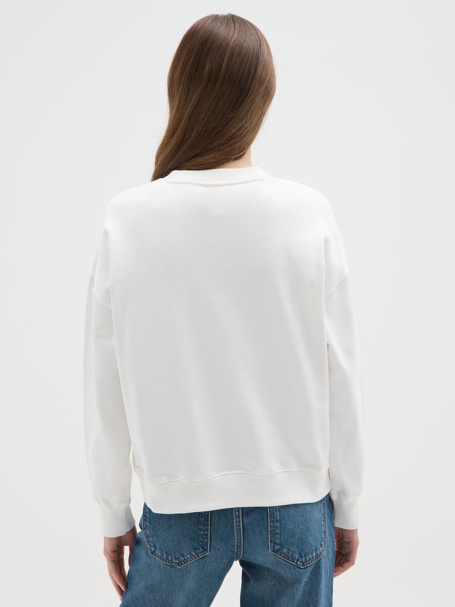 Felpa girocollo bianca in misto cotone regular fit con stampa Peanuts_2