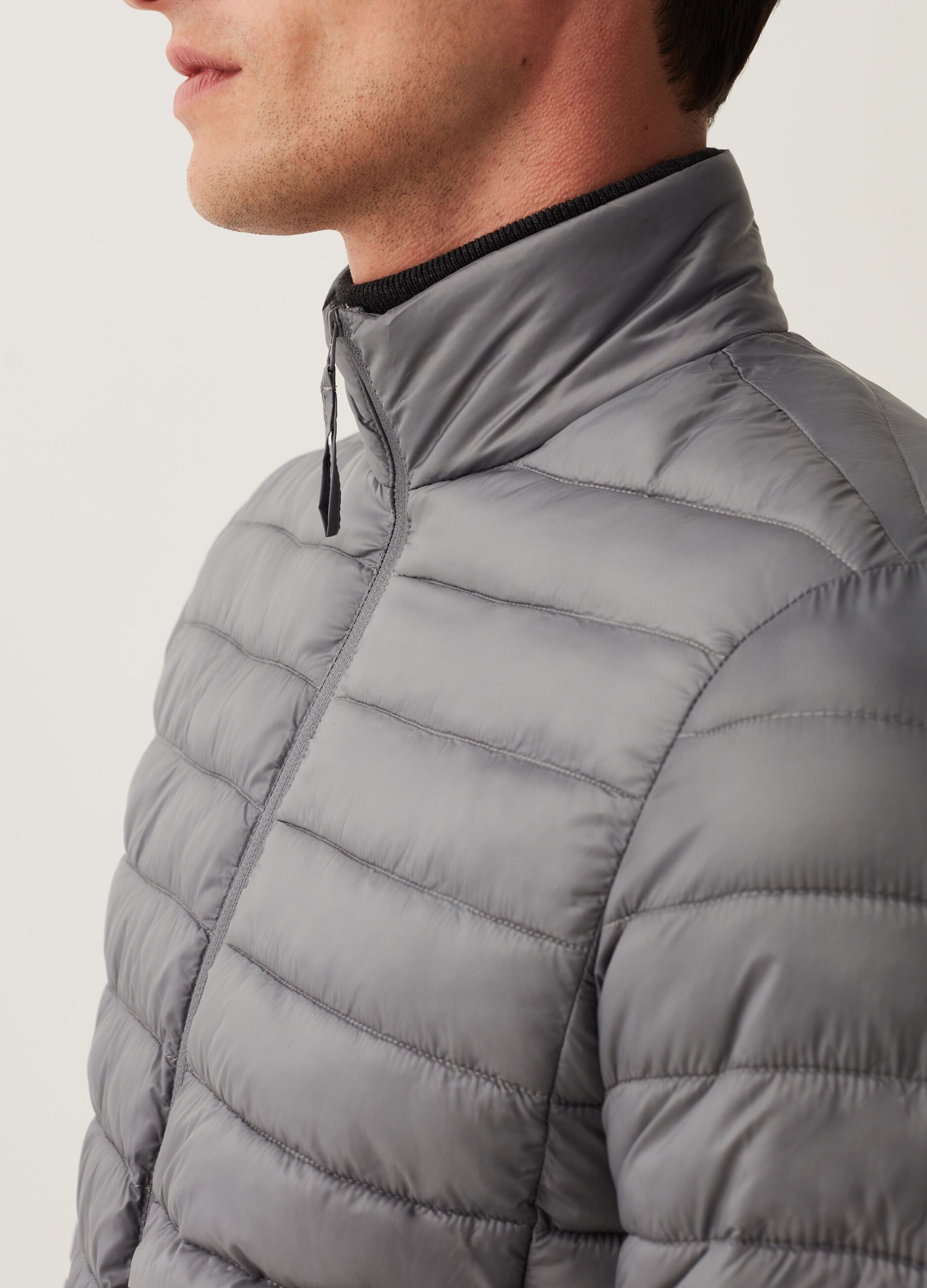 Piumino ultralight a collo alto_3