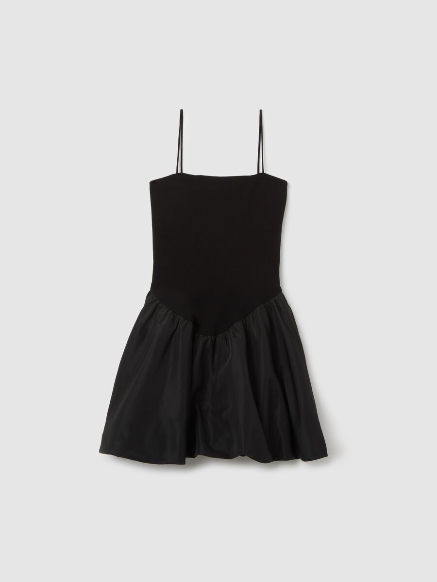 Black Dress with Square Neckline and Flared Skirt_4