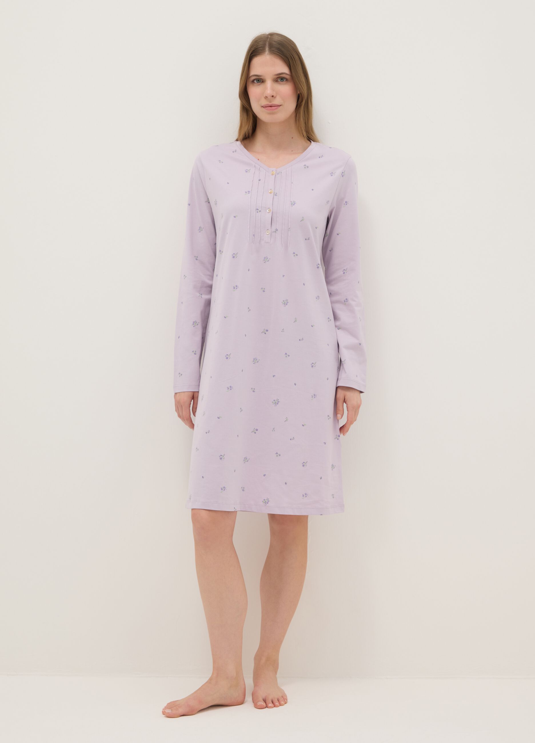 Purple pure cotton nightdress with serafino collar and floral pattern